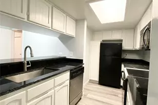 12816 Midway Rd, Dallas, TX 75244 - Photo 9