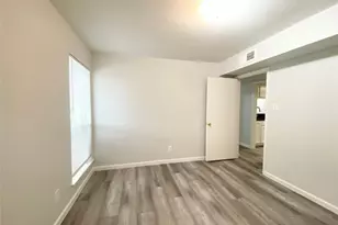 12816 Midway Rd, Dallas, TX 75244 - Photo 15