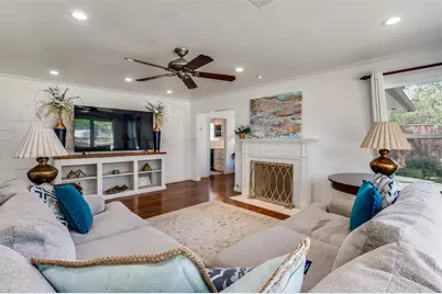 901 Bryson Street, Waxahachie, TX 75165 - Photo 5