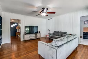 901 Bryson St, Waxahachie, TX 75165 - Photo 7