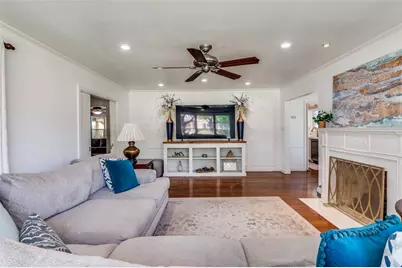 901 Bryson Street, Waxahachie, TX 75165 - Photo 9