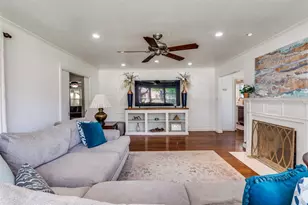 901 Bryson St, Waxahachie, TX 75165 - Photo 9