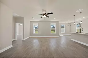 2513 Austin Ct, Granbury, TX 76048 - Photo 9