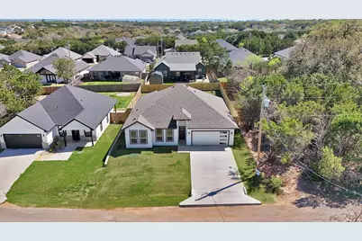 2513 Austin Court, Granbury, TX 76048 - Photo 5