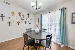 5004 Celtic Dr, Arlington, TX 76017 - Photo 7