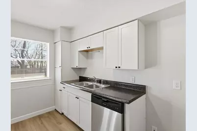 2816 Winslow Street, Irving, TX 75062 - Photo 9