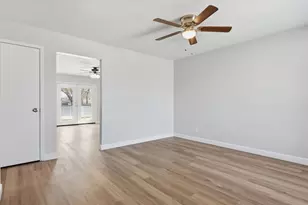 2816 Winslow St, Irving, TX 75062 - Photo 3