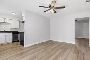 2816 Winslow St, Irving, TX 75062 - Photo 7