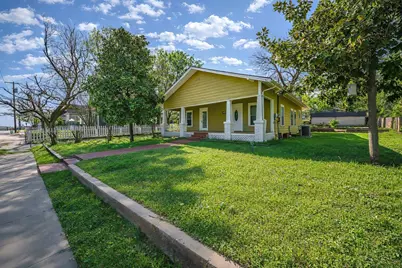 311 W Spring Street, Weatherford, TX 76086 - Photo 1