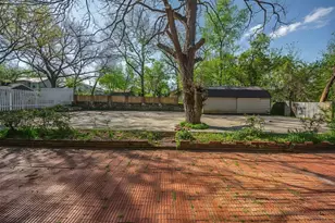 311 W Spring St, Weatherford, TX 76086 - Photo 23