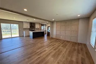 380 Valley Ridge Dr, Bridgeport, TX 76426 - Photo 5