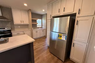 380 Valley Ridge Dr, Bridgeport, TX 76426 - Photo 9