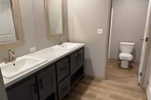 380 Valley Ridge Dr, Bridgeport, TX 76426 - Photo 25