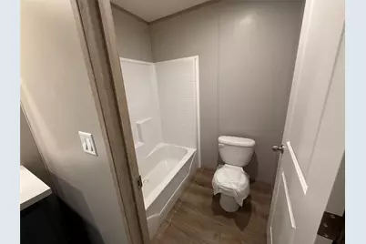 380 Valley Ridge Drive, Bridgeport, TX 76426 - Photo 23