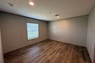 380 Valley Ridge Dr, Bridgeport, TX 76426 - Photo 11