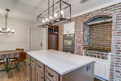 2924 Scenic Drive, Grapevine, TX 76051 - Photo 11