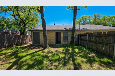 741 Woodland Court, Kennedale, TX 76060 - Photo 21