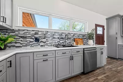 1404 S Robinson Drive, Robinson, TX 76706 - Photo 13