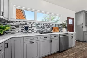 1404 S Robinson Dr, Robinson, TX 76706 - Photo 13