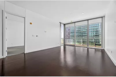 2900 McKinnon Street #403, Dallas, TX 75201 - Photo 7