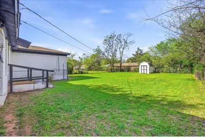 445 Michael Boulevard, Hurst, TX 76053 - Photo 13