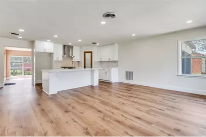 1542 W 5th Street, Irving, TX 75060 - Photo 5