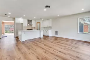 1542 W 5th St, Irving, TX 75060 - Photo 5