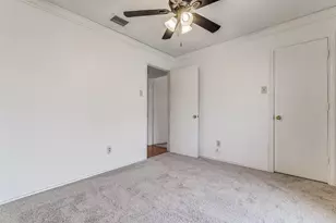 2917 Tanglewood Dr, Lancaster, TX 75134 - Photo 17