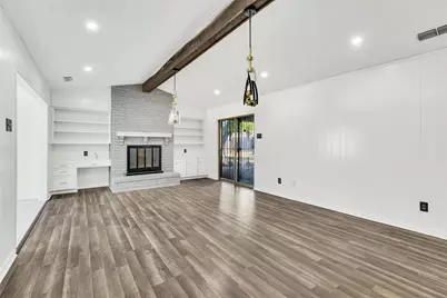 7027 Hunnicut Road, Dallas, TX 75227 - Photo 13