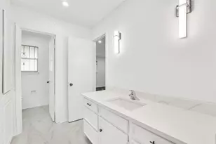 7027 Hunnicut Rd, Dallas, TX 75227 - Photo 11