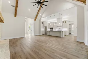 8505 Bronco Dr, Godley, TX 76044 - Photo 9