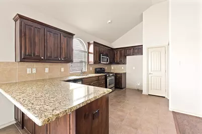 6669 Friendsway Drive, Fort Worth, TX 76137 - Photo 9