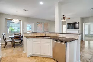 2405 Vail Dr, McKinney, TX 75070 - Photo 9