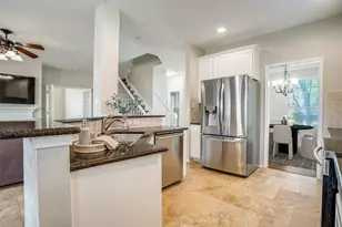 2405 Vail Dr, McKinney, TX 75070 - Photo 7