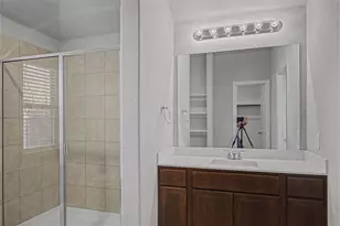 1827 College St, Greenville, TX 75401 - Photo 15