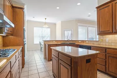 756 Trails End Circle, Hurst, TX 76054 - Photo 11