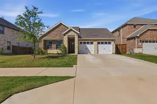10624 Copeland Ln, Fort Worth, TX 76126 - Photo 3