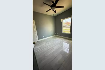 3026 N Hampton Street, Fort Worth, TX 76106 - Photo 11