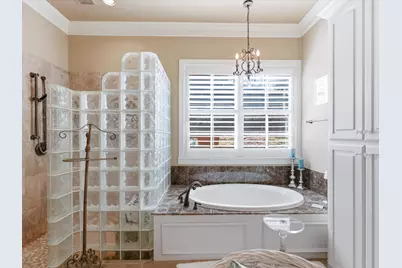 809 Lake Breeze Drive, Highland Village, TX 75077 - Photo 21