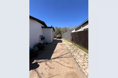 2408 Cass Street, Fort Worth, TX 76112 - Photo 13