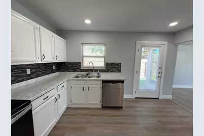 8917 Vernon Drive, Rowlett, TX 75088 - Photo 9