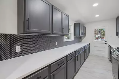 1626 Crest Ridge Drive, Dallas, TX 75228 - Photo 17