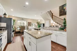 1217 Summerset Ln, Burleson, TX 76028 - Photo 7