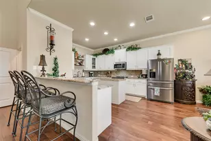 1217 Summerset Ln, Burleson, TX 76028 - Photo 11