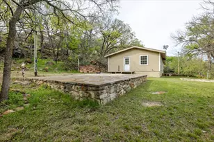 617 NW 9th St, Mineral Wells, TX 76067 - Photo 35