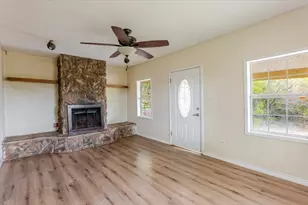 617 NW 9th St, Mineral Wells, TX 76067 - Photo 3