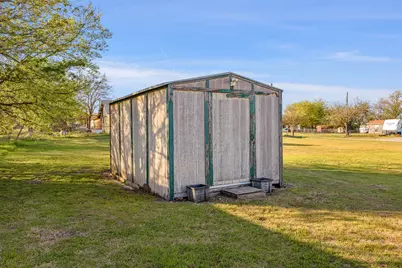 303 Seeley Avenue, Mount Calm, TX 76673 - Photo 23