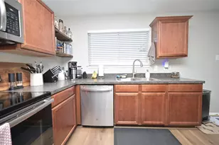 328 Saddlebrook Dr, Krum, TX 76249 - Photo 7