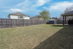 328 Saddlebrook Dr, Krum, TX 76249 - Photo 35