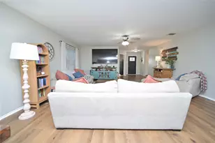 328 Saddlebrook Dr, Krum, TX 76249 - Photo 19